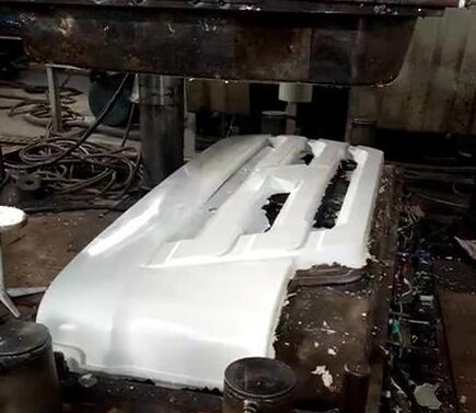 玻璃鋼汽車(chē)保險(xiǎn)杠液壓機(jī)